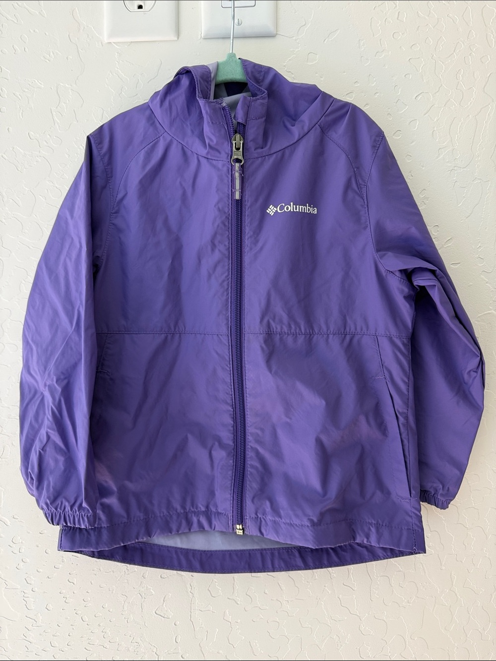 💜 Columbia Purple Kids' Hooded Rain Jacket - 4T